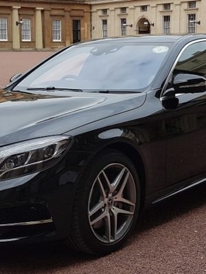 Luxury-Chauffeur-Mercedes-Sclass